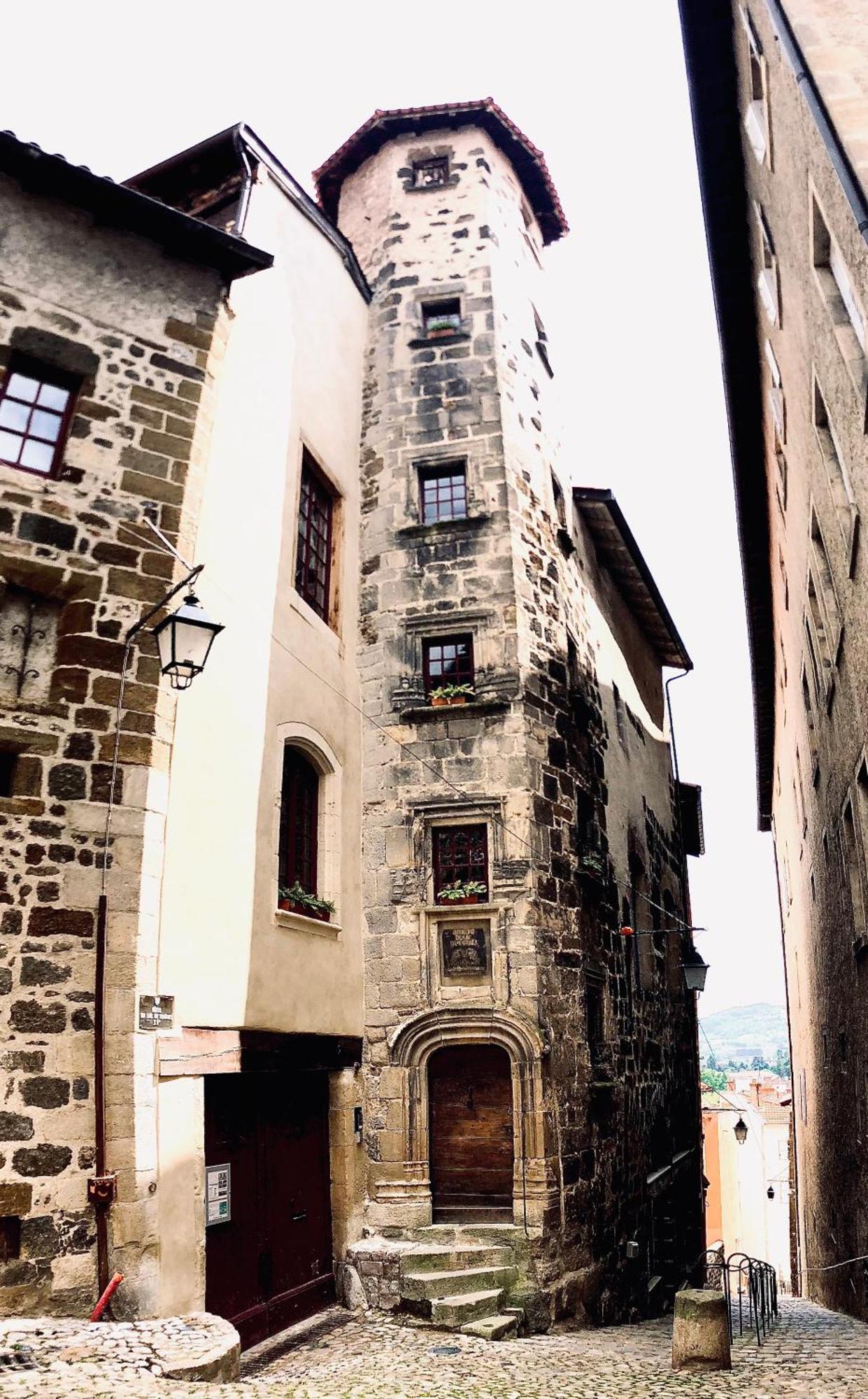 Appartement Ciel De Fugeres Le Puy-en-Velay Exterior photo